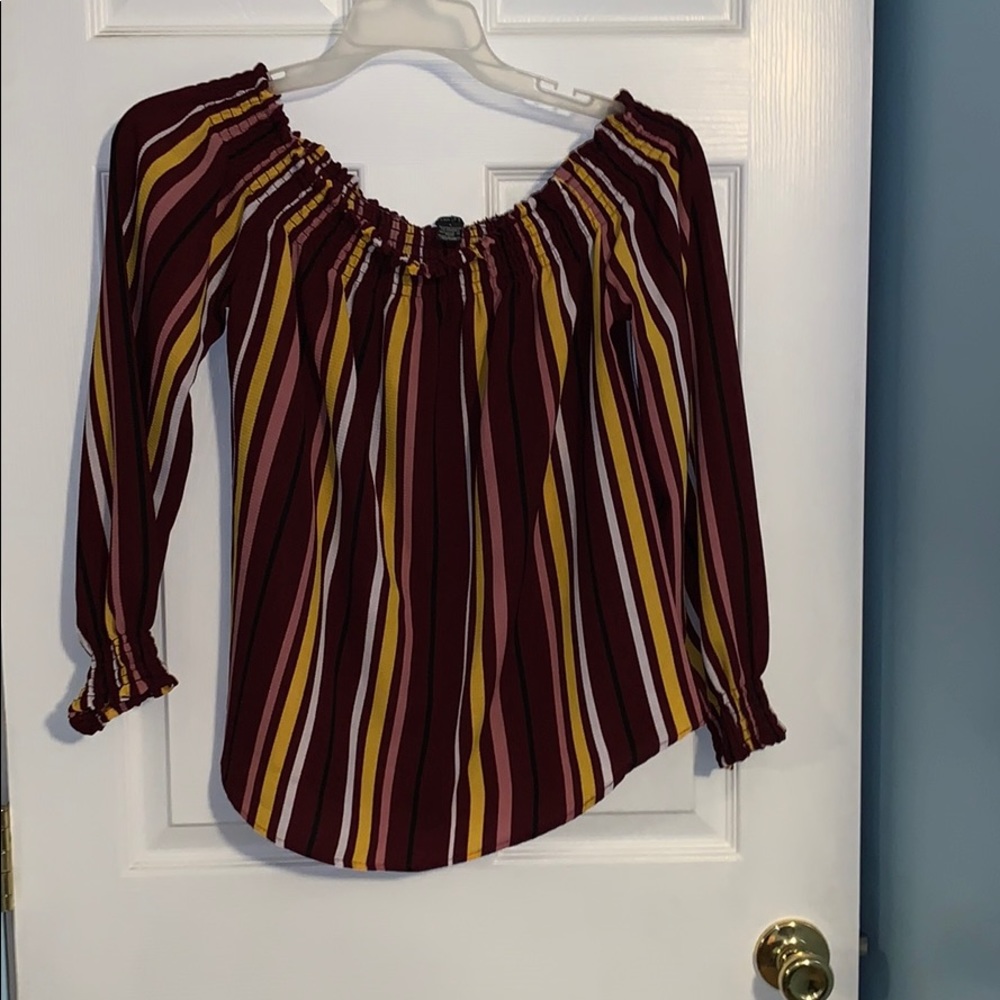 Off the shoulder long sleeve shirt